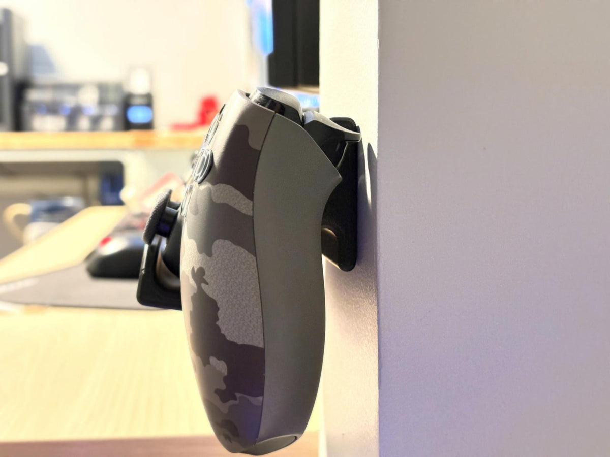 PS5 Controller Wall Mount — product photo 3